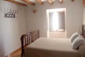 3 bedrooms house with city view balcony and wifi at Godall