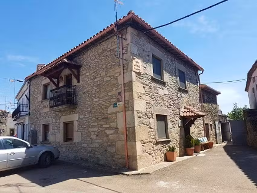 3 bedrooms house with enclosed garden and wifi at Perena de la Ribera