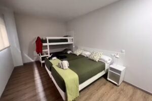 A Estreli&ntilde;a, Pensi&oacute;n