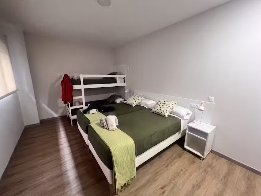 A Estreli&ntilde;a, Pensi&oacute;n