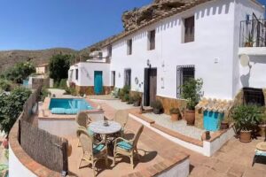 A tranquil mountain escape, Cortijo Perejil