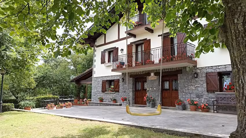 Agroturismo A&ntilde;arre Zarra