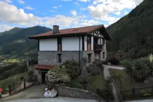 Akei &ndash; Basque Stay