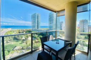 Akira Flats Diagonal Mar Beach Apartment