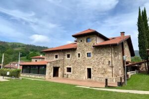 Akla Hotel Suites Valles Pasiegos