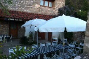 Alberg CAL PICAROL- Casa rural, Albergue en Fontllonga (Camarasa)