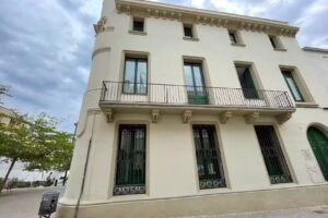 Alberg Vallparad&iacute;s Terrassa