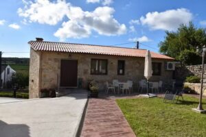 Albergue-Bar-O Cabanel