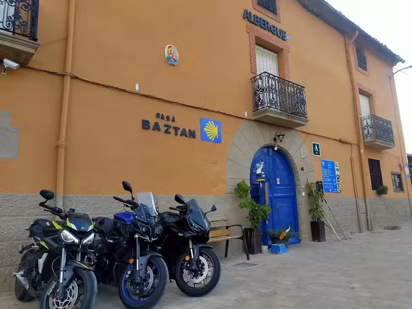 Albergue Casa Bazt&aacute;n
