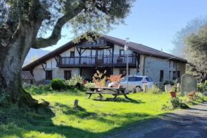 Albergue Caser&iacute;o Pozueta