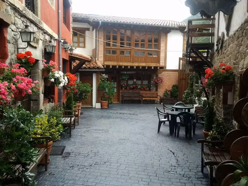 Albergue El Portal&oacute;n