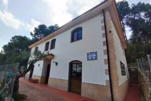 Albergue Font De Tarrag&oacute;