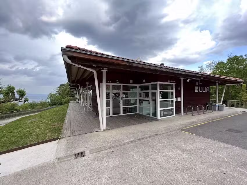 Albergue Juvenil de Ulia