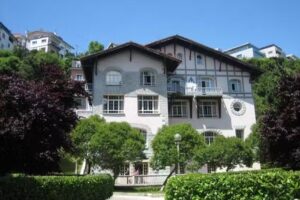 Albergue juvenil Ondarreta &ndash; La Sirena