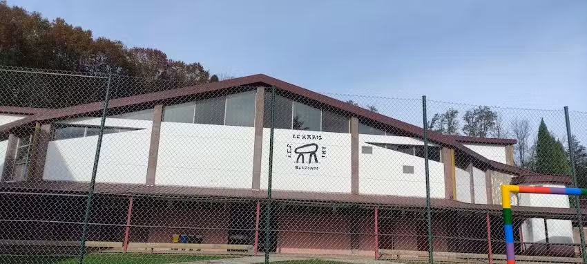 Albergue juvenil Valle del Bazt&aacute;n