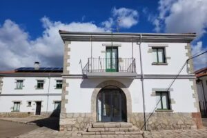 Albergue Juvenil Villaman&iacute;n