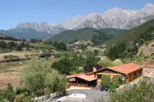 Albergue La Caba&ntilde;a (Potes &ndash; Picos de Europa)