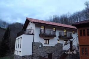 Albergue &laquo;La Casita de Aba&raquo;. Albergue Tur&iacute;stico Categor&iacute;a Primera.