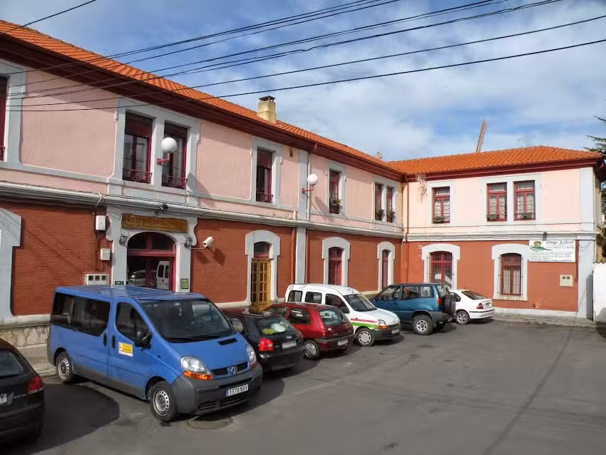 Albergue La Estaci&oacute;n