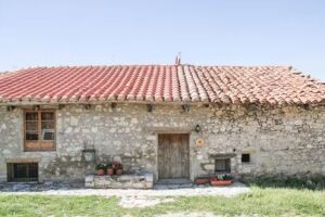 Albergue La Ti&ntilde;ada