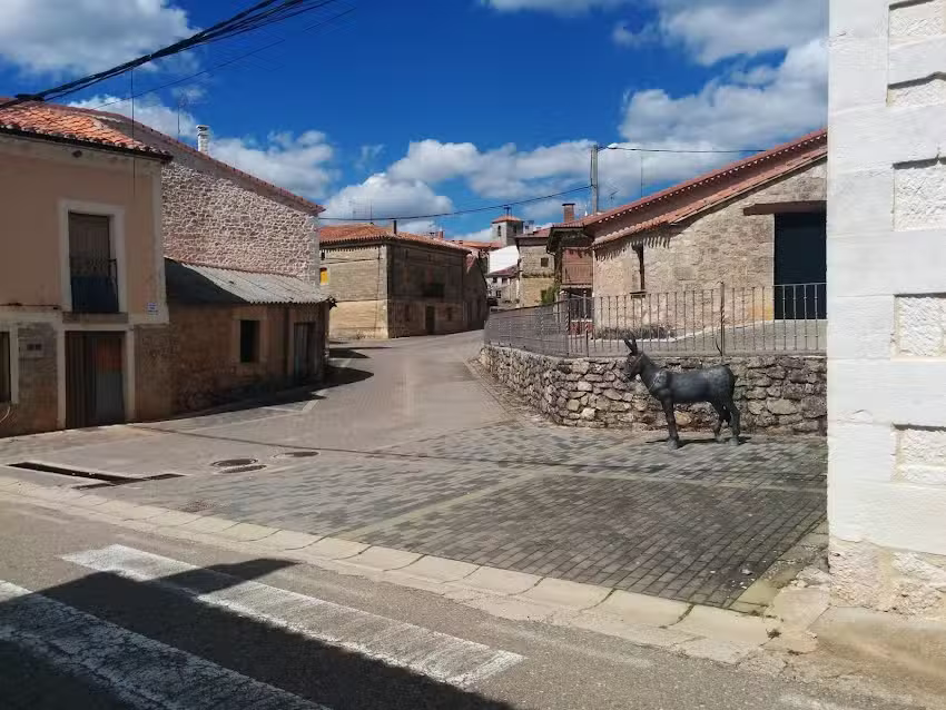 ALBERGUE MUNICIPAL LA CORNEJA