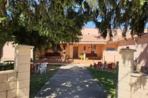 Albergue municipal San Mart&iacute;n