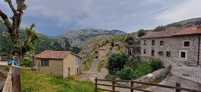 Albergue Pe&ntilde;a Castil