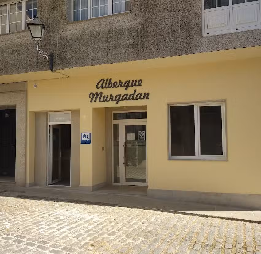 Albergue & Rooms Murgad&aacute;n