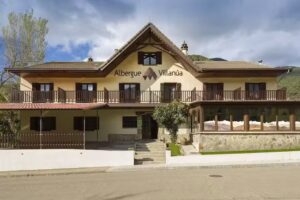 Albergue Villan&uacute;a &ndash; Edificio Collaradeta