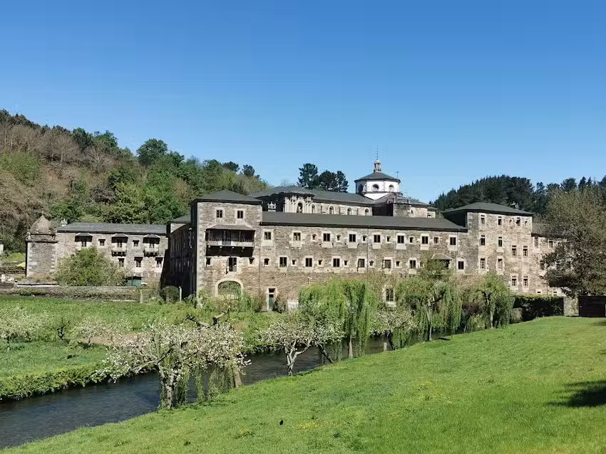 Albergue y Hospeder&iacute;a del Monasterio de Samos
