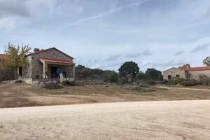 Albergues De San Isidro. Malpartida De C&aacute;ceres