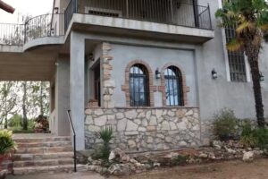 Allotjaments Masia Esplanes | LO MAS