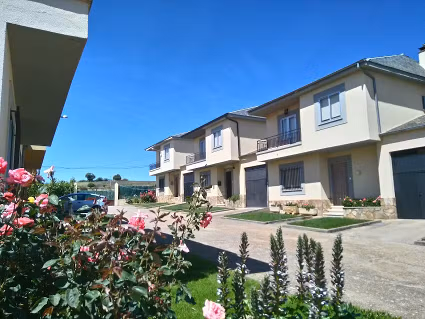 Alojamiento LOS CARRASCALES