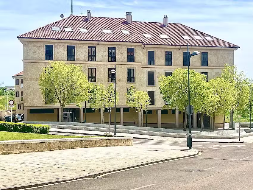 Alojamiento Tur&iacute;stico Plaza Fontana