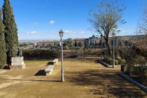 Alojamientos Alc&aacute;zar I