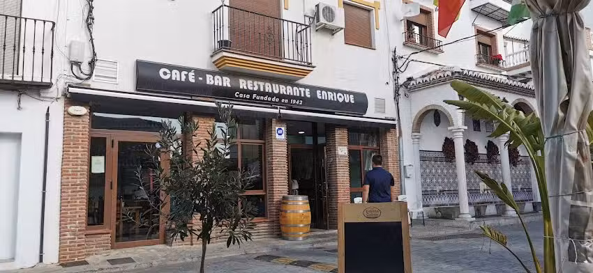 Alojamientos La Axarqu&iacute;a