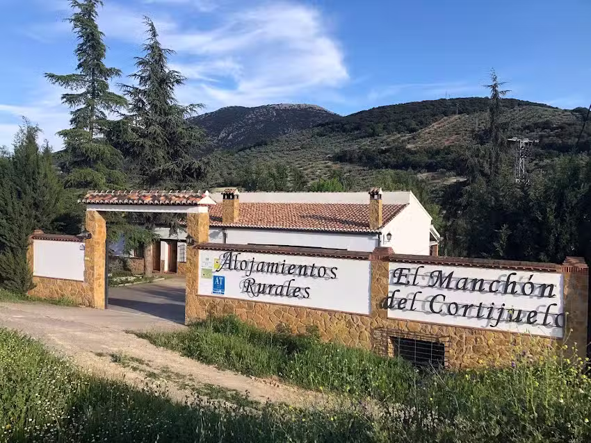 Alojamientos Rurales El Manch&oacute;n del Cortijuelo