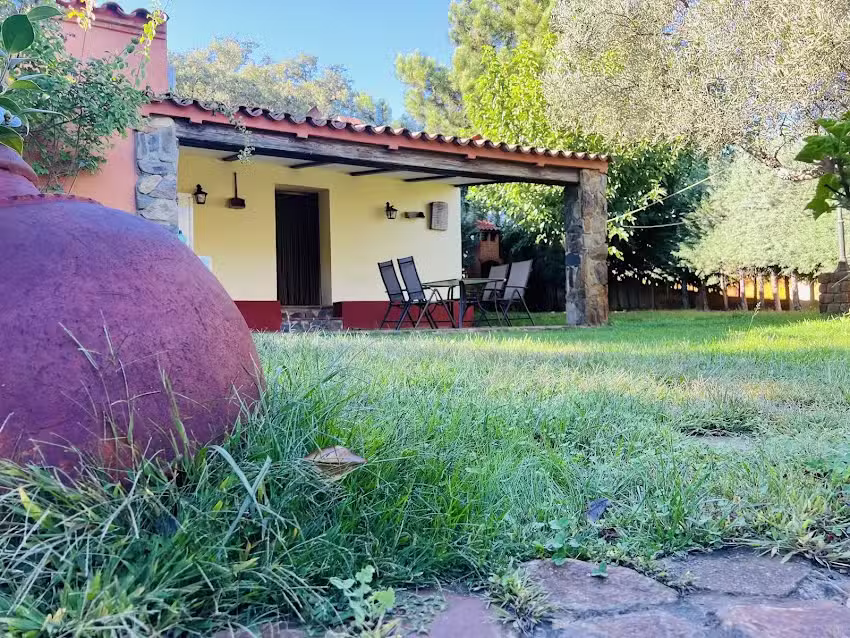 Alojamientos Tur&iacute;sticos INVAI EXTREMADURA