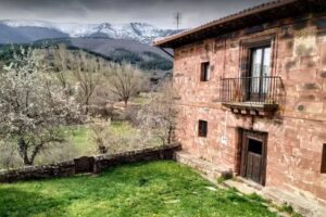 Alquiler Casa Completa 6/13 plazas SIERRA DE LA DEMANDA La Casa de Chusa. V u T . 09/97