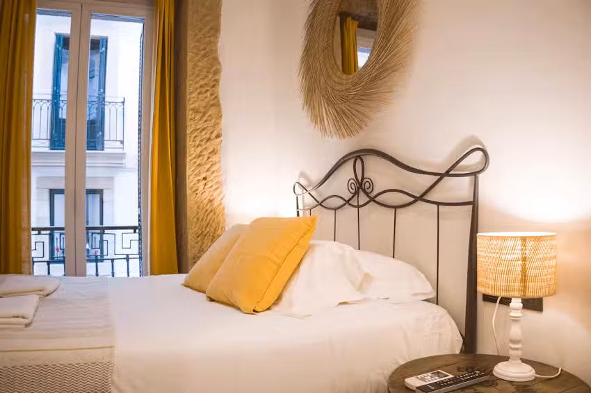Amona Teresa Hotelito I Alojamiento Boutique en la Parte Vieja de San Sebasti&aacute;n