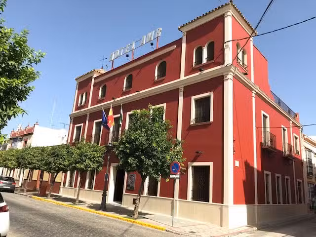 AMR HOTEL