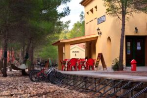 Antigua Estaci&oacute;n de Benifallet &ndash; V&iacute;a Verde