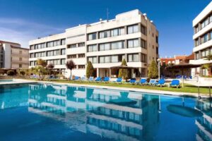 Apart-hotel Atenea Park | Apartamentos tur&iacute;sticos Vilanova i la Geltr&uacute;