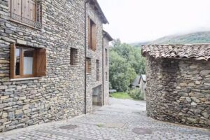 Apartament amb encant a l’alta muntanya – Saraís