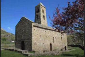 Apartament d&uacute;plex amb vistes al Pirineu catal&agrave;