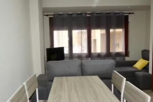 APARTAMENT Encantador al Centre de Vic APTGARBI
