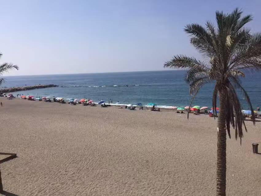 Apartamento 1&ordm; linea playa Torrenueva Costa, Granada