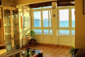 Apartamento en primera linea de playa nigran