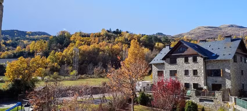 Apartamento Los Avellanos &ndash; Los Altos de Escarrilla-Tu Casa en los Pirineos