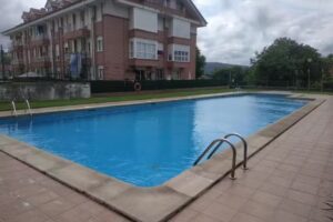 Apartamento nuevo y con piscina